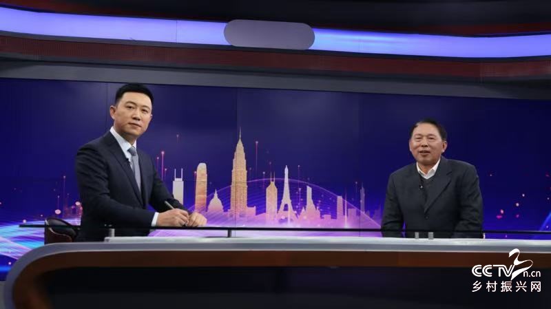 打破进口依赖！“碧根果教授” 攻克栽···