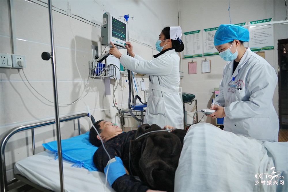 福建闽北“心电一张网”破解胸痛抢救难···