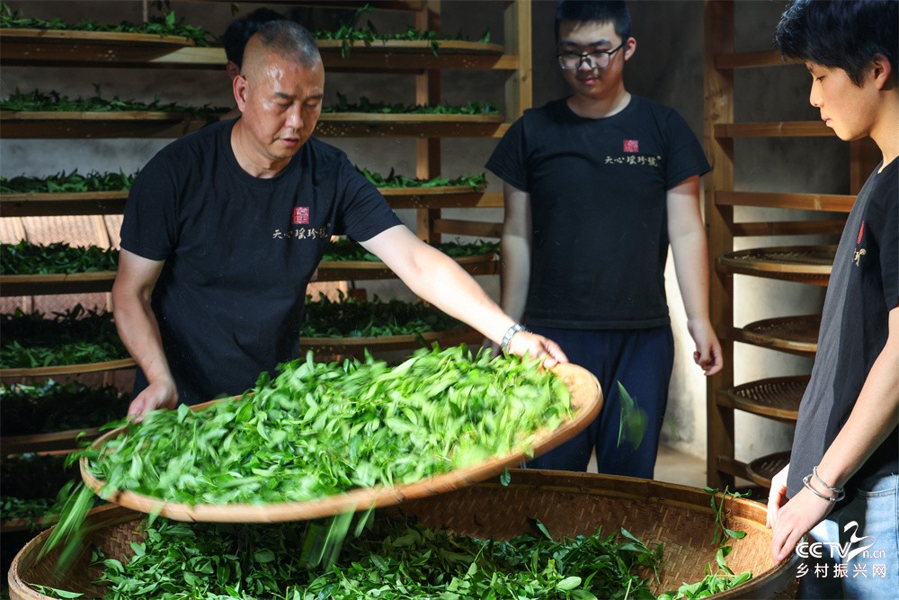 刘水生传承百年 匠心焕新瑶珍号